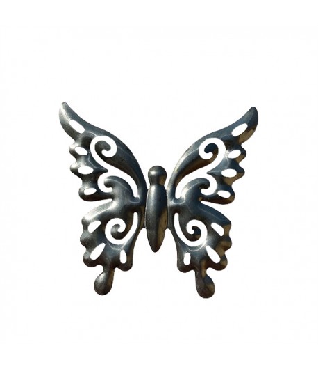 PAPILLON EN MÉTAL ARGENTÉ - 8 X 9 CM