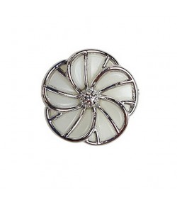 BOUTON FLEUR EN PLASTIQUE - BLANC