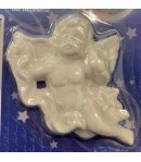 ANGE AVEC COEUR EN TERRE CUITE BLANCHE